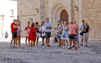 Los guías turísticos reclaman ayuda y medidas para frenar el avance de los ‘free tours’ Extremadura