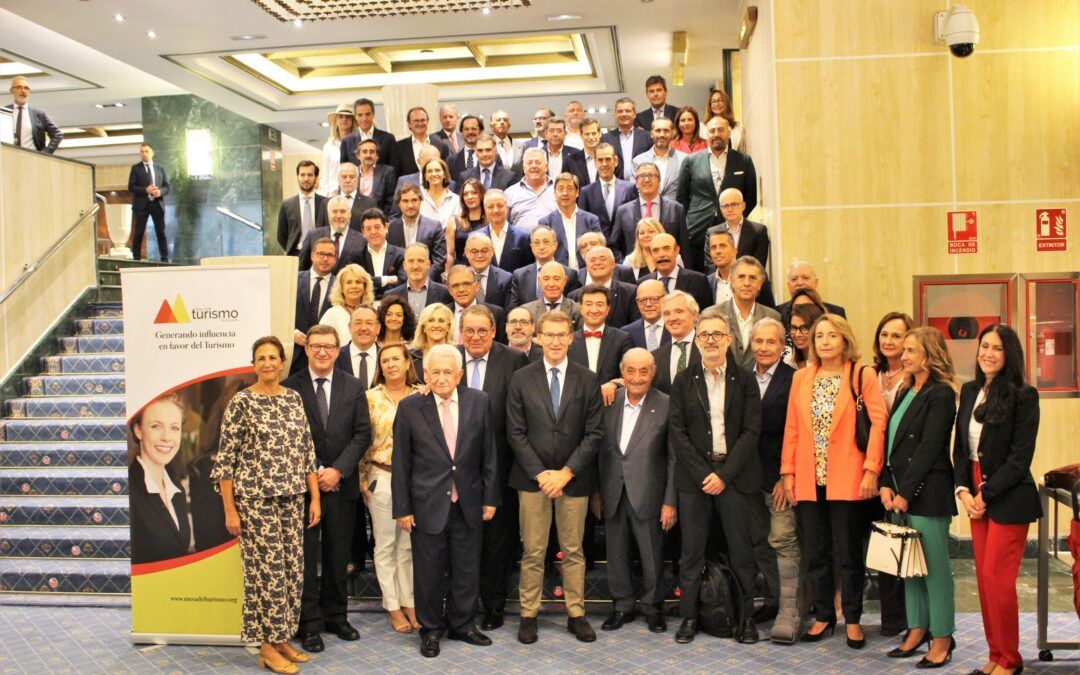EL PRESIDENTE DEL PARTIDO POPULAR, ALBERTO NÚÑEZ FEIJÓO, CLAUSURA LA ASAMBLEA GENERAL DE LA MESA DEL TURISMO DE ESPAÑA