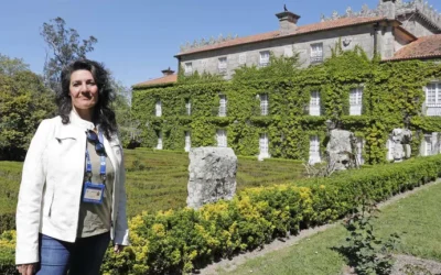 María Chamadoira, guía de Turismo de Galicia: «¿Quién sabe que en Vigo hay colgada una araña de Murano del siglo XVIII?»
