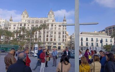 Javier Morales (guías oficiales): ‘En Alicante puedes encontrar más de 10 guías ilegales casi a diario fácilmente’